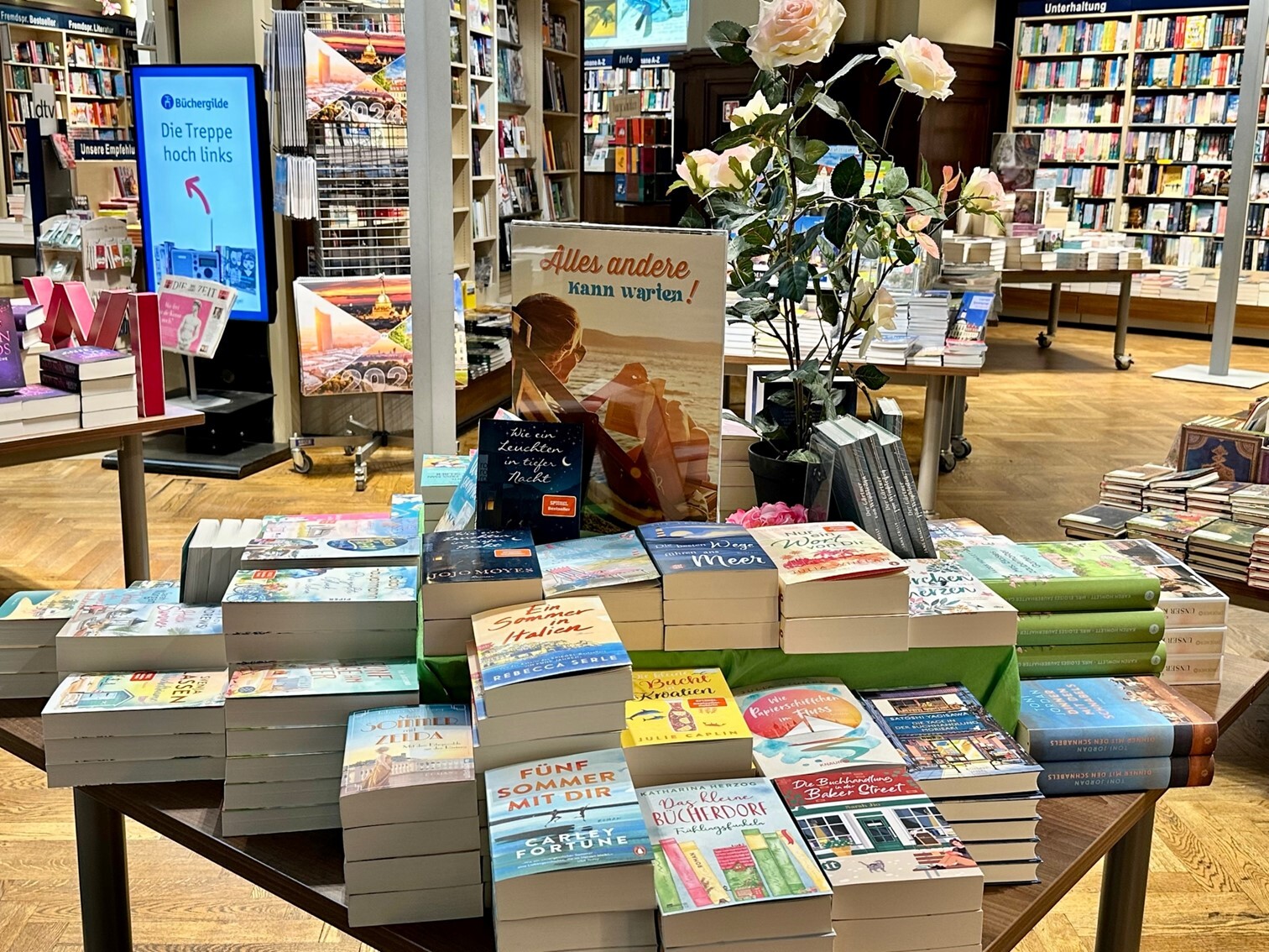 Umsetzung des Lesemotivs Leichtlesen in der Buchhandlung Ludwig